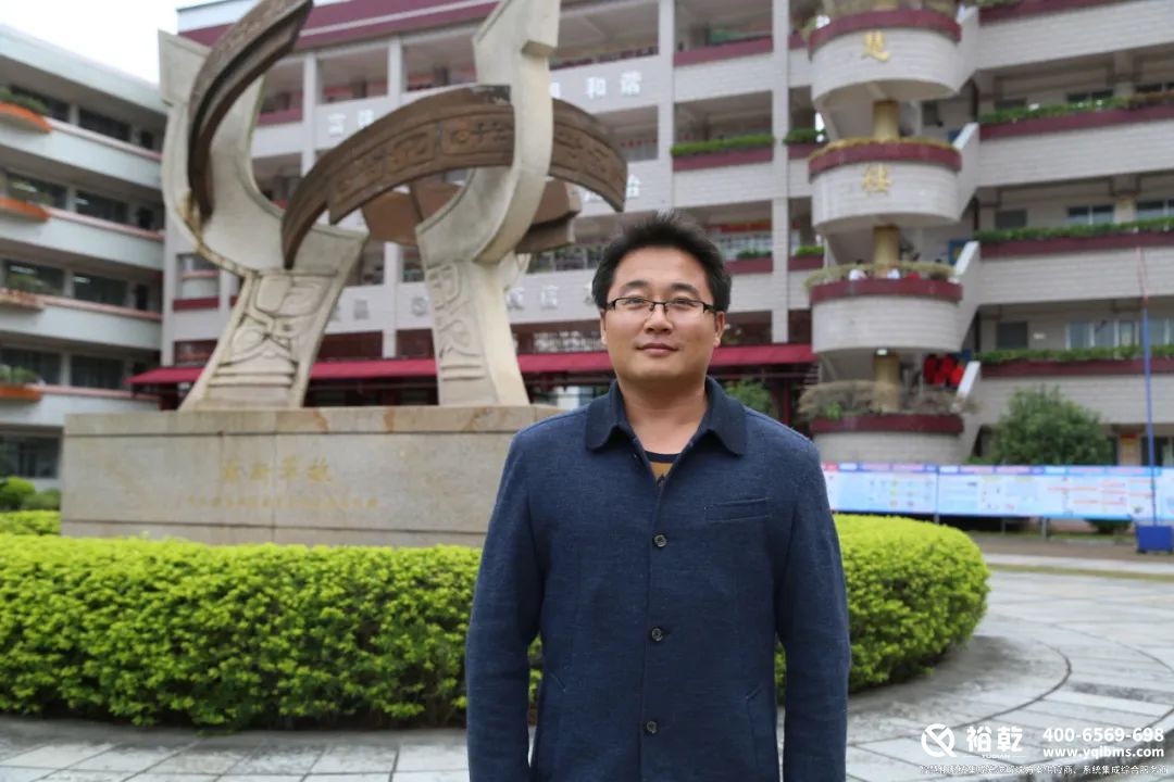 4000个不带手机的学生，和他们的智慧校园3