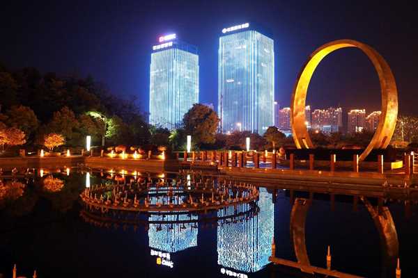 城市空间如何规划智能照明？(图1)