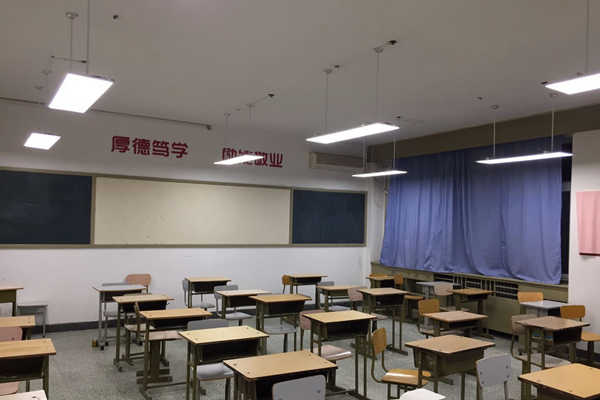 教室智能照明控制的实现！(图1)